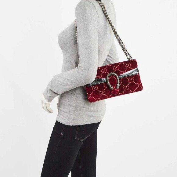 Gucci Red GG Embossed Velvet Dionysus Small Shoulder Bag - Picture 2 of 10